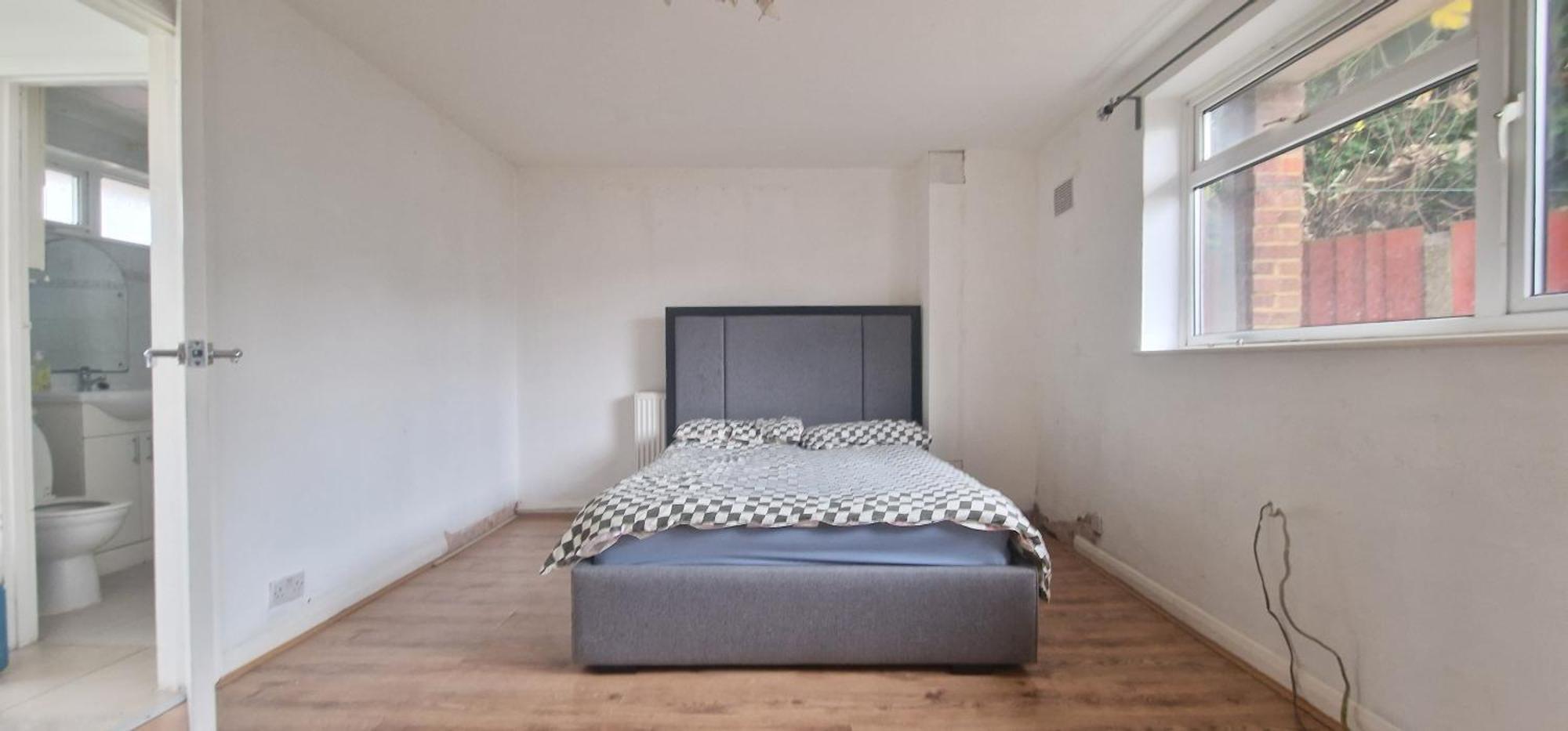 Ritz Place 2 Northolt  Экстерьер фото